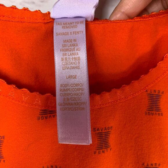 Savage X Fenty Orange Cropped Logo Tee Women’s Large Streetwear Festival Top - Picture 3 of 9